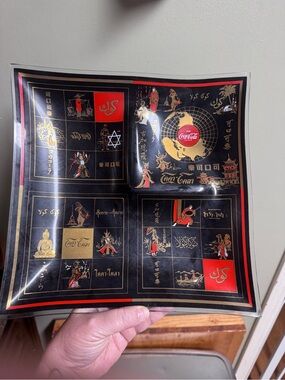 Coca Cola 1967 Vintage “World Dish” serving tray